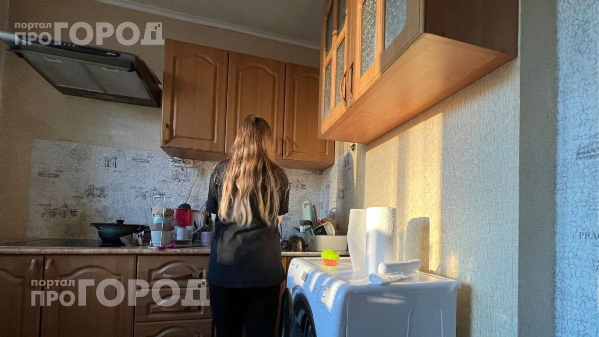 Превратите старую кухню в дизайнерский проект за один вечер: простая хитрость с фурнитурой меняет всё