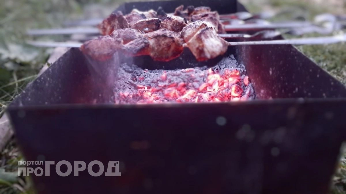 Больше не выбрасывайте этот остаток продуктов: с ним шашлык станет нежнее масла всего за полчаса маринования