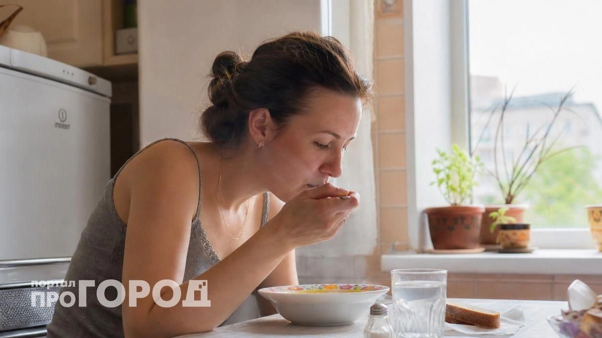 Верните легкость в теле за три дня: этот простой домашний суп эффективно выводит токсины и лишнюю жидкость