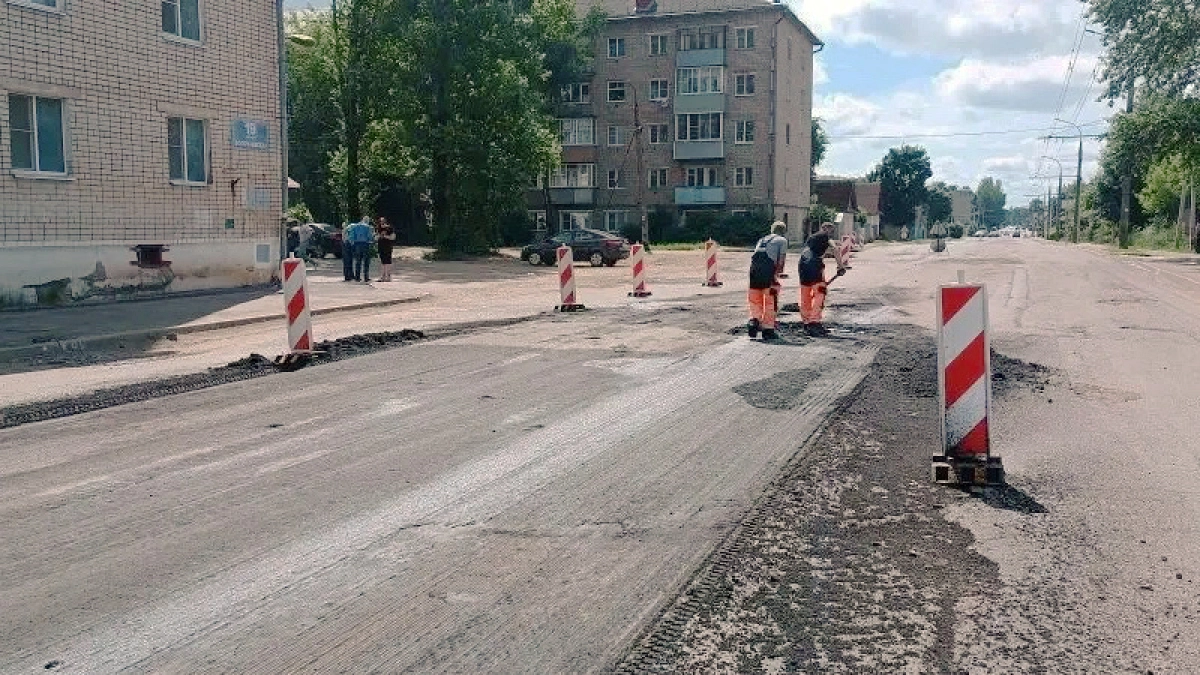 В Рыбинске обновляют 1,5 км центральной дороги Мариевки
