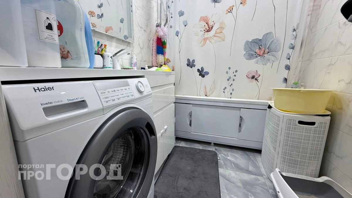 Закрывать или оставлять люк стиральной машины открытым: мастер объяснил как продлить жизнь технике