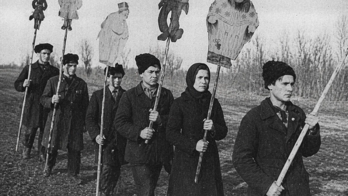 В Рыбинске 1920-х религиозные праздники вытесняли карнавалами и антирелигиозными шествиями
