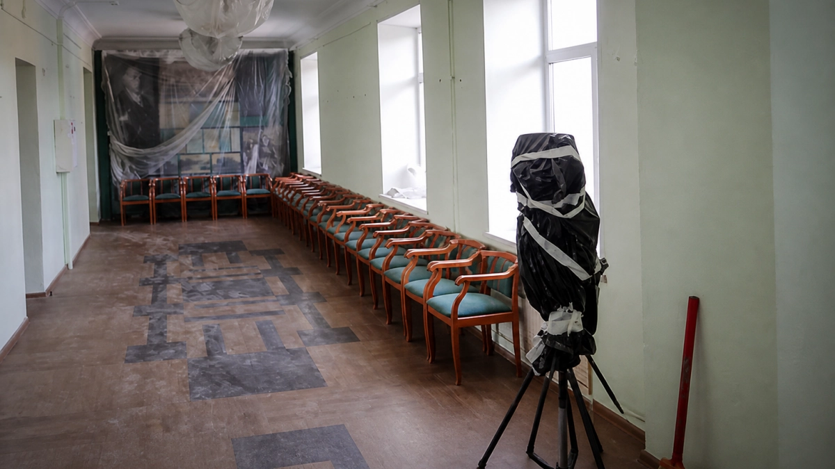 В Рыбинске у драмтеатра обновляют фасад и готовят пандус для маломобильных зрителей