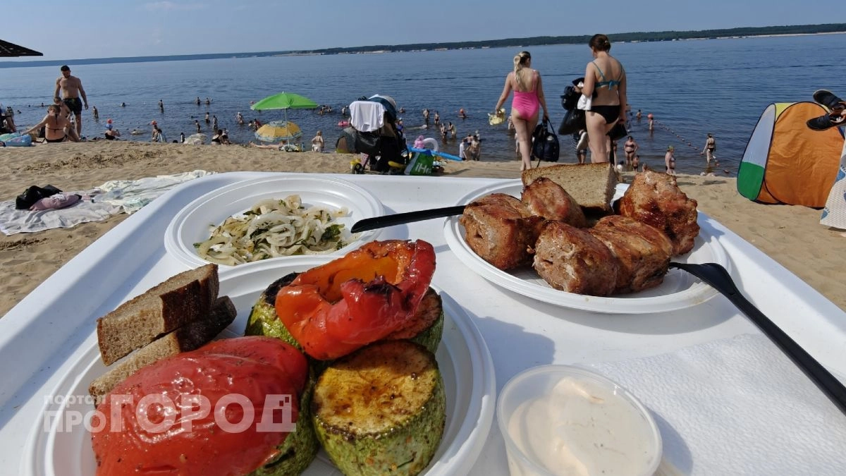 Больше никакого магазинного кетчупа: этот соус к мясу делается за пять минут и съедается подчистую