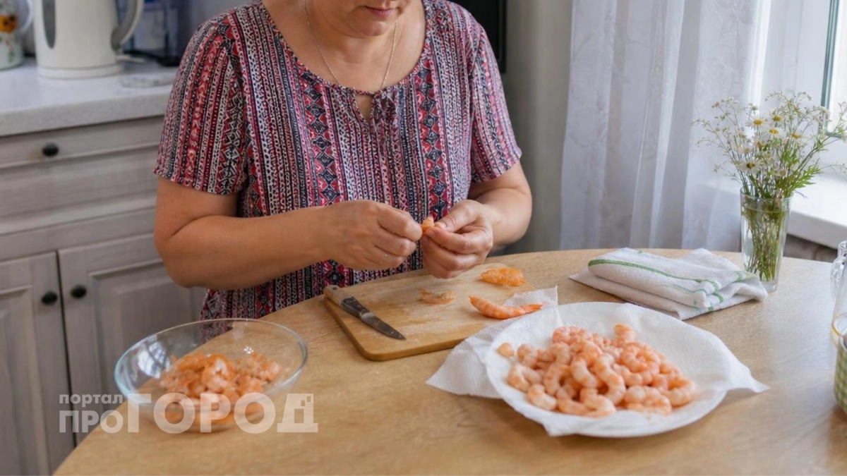 Черная нить в креветке: стоит ли тратить время на ее очистку и чем на самом деле грозит употребление в пищу