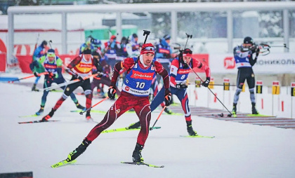 22-летний резервист Конкин сенсационно выиграл масс-старт Кубка России в отсутствие Логинова