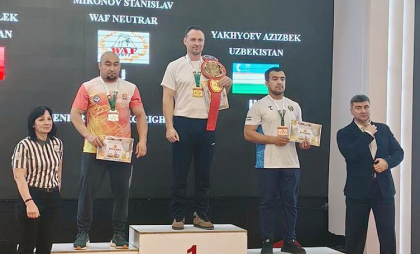 Золото правой, серебро левой: тренер из Рыбинска покорил Кубок мира по армрестлингу среди 26 стран