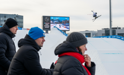 Кубок чемпионов по фристайлу: губернатор и зампред ПСБ открыли международные соревнования в Подолино