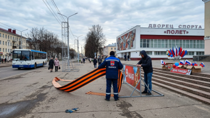 День Победы в Рыбинске: театрализованное шоу, полевая кухня и салют у «Полёта»