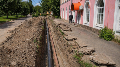 В Рыбинске на Рапова меняют теплотрассу после восьми протечек за зиму